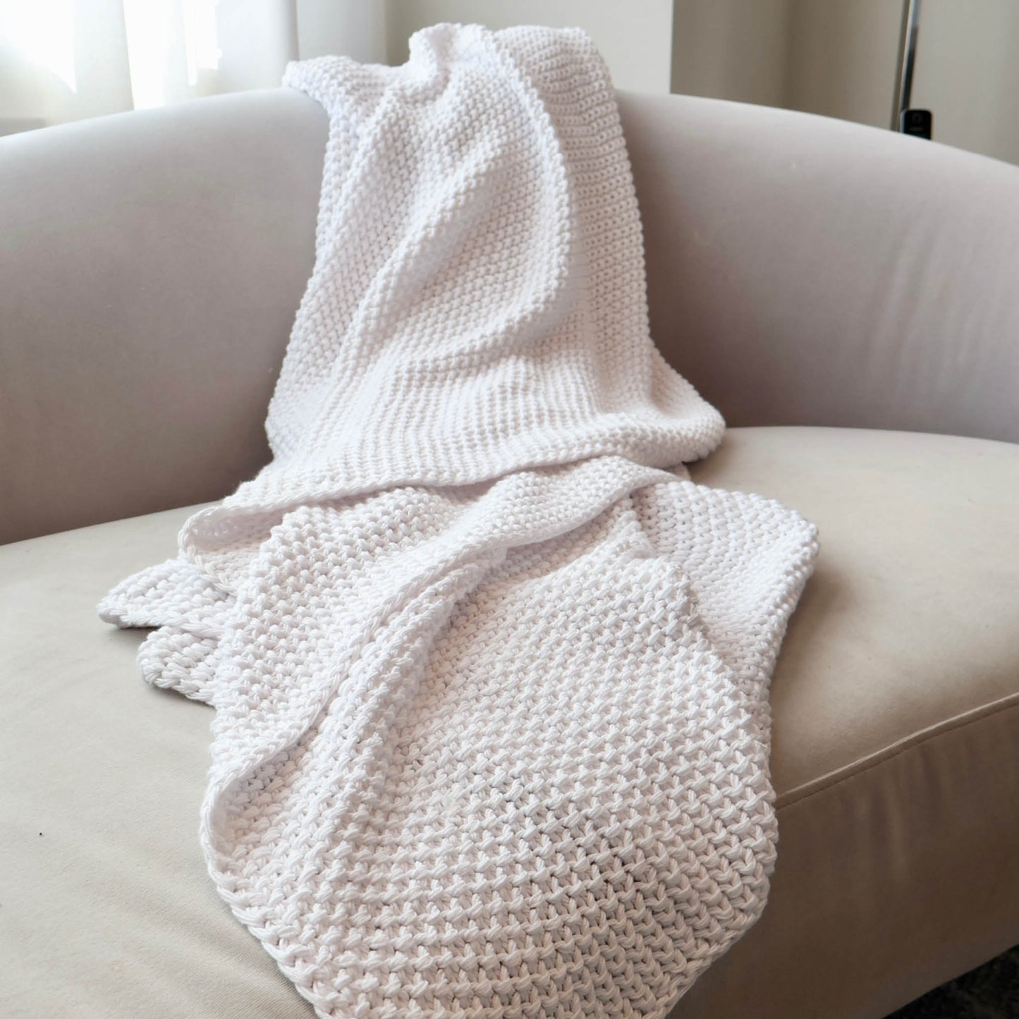 Jamie Throw - White