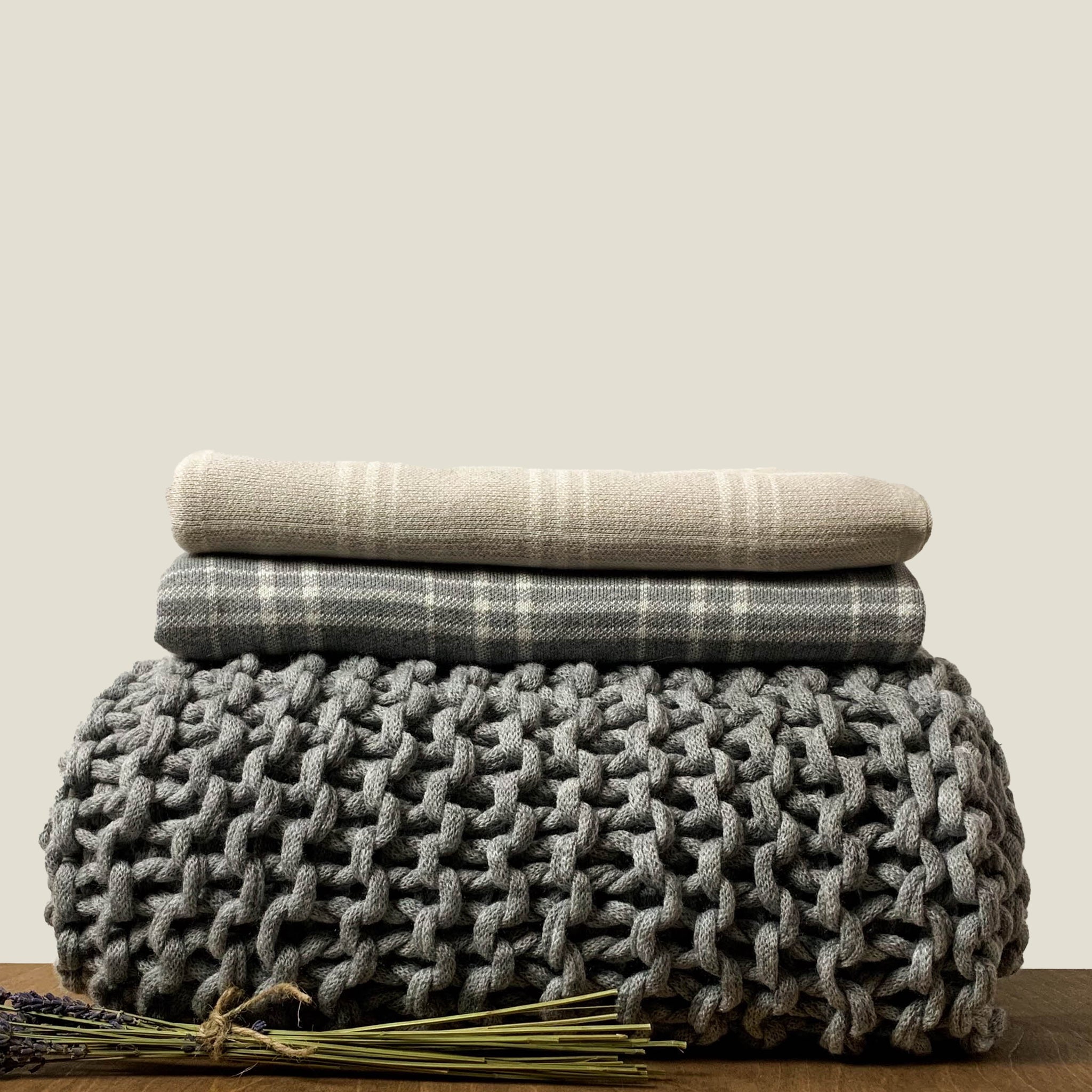 Throws – Merben